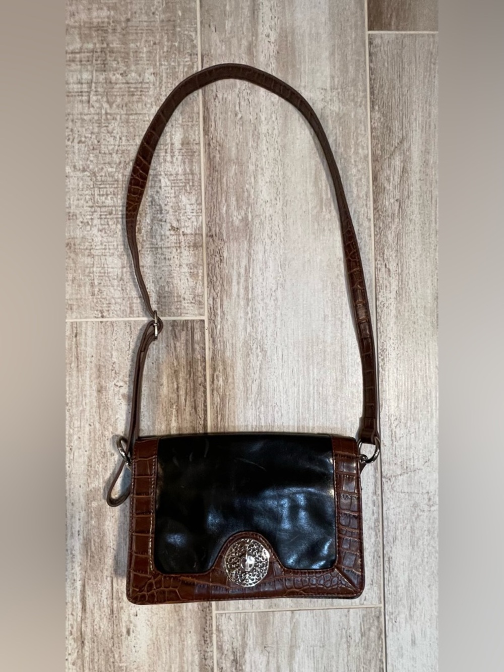 VTG Giani Bernini Brown Croc-Embossed and Black Leather Crossbody Bag
